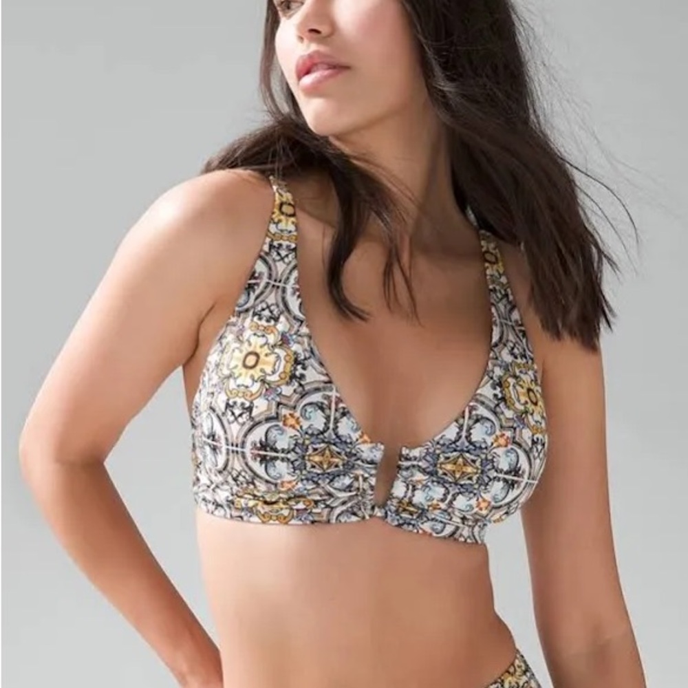 White House Black Market U hook bikini top